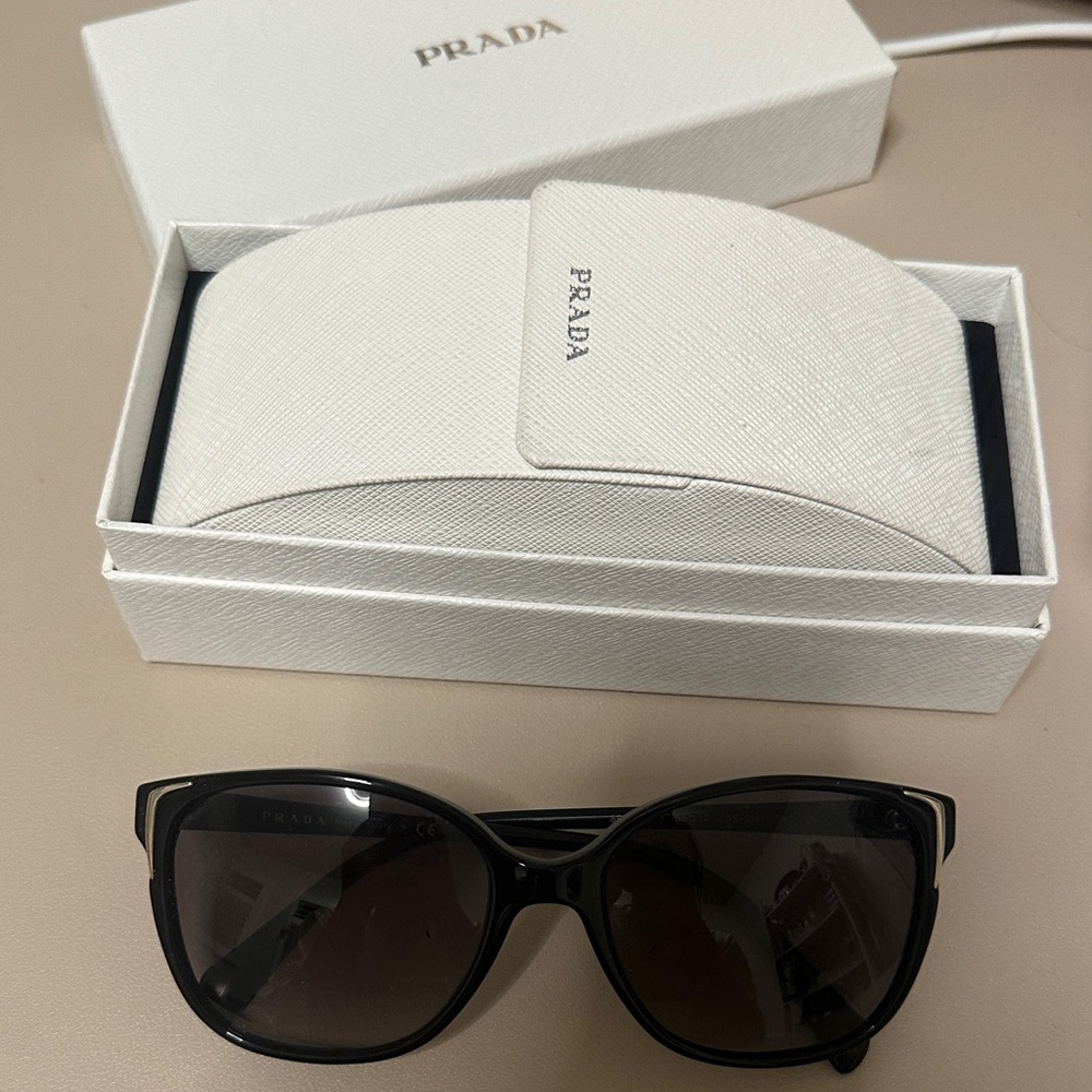 Prada Elegant Black Sunglasses